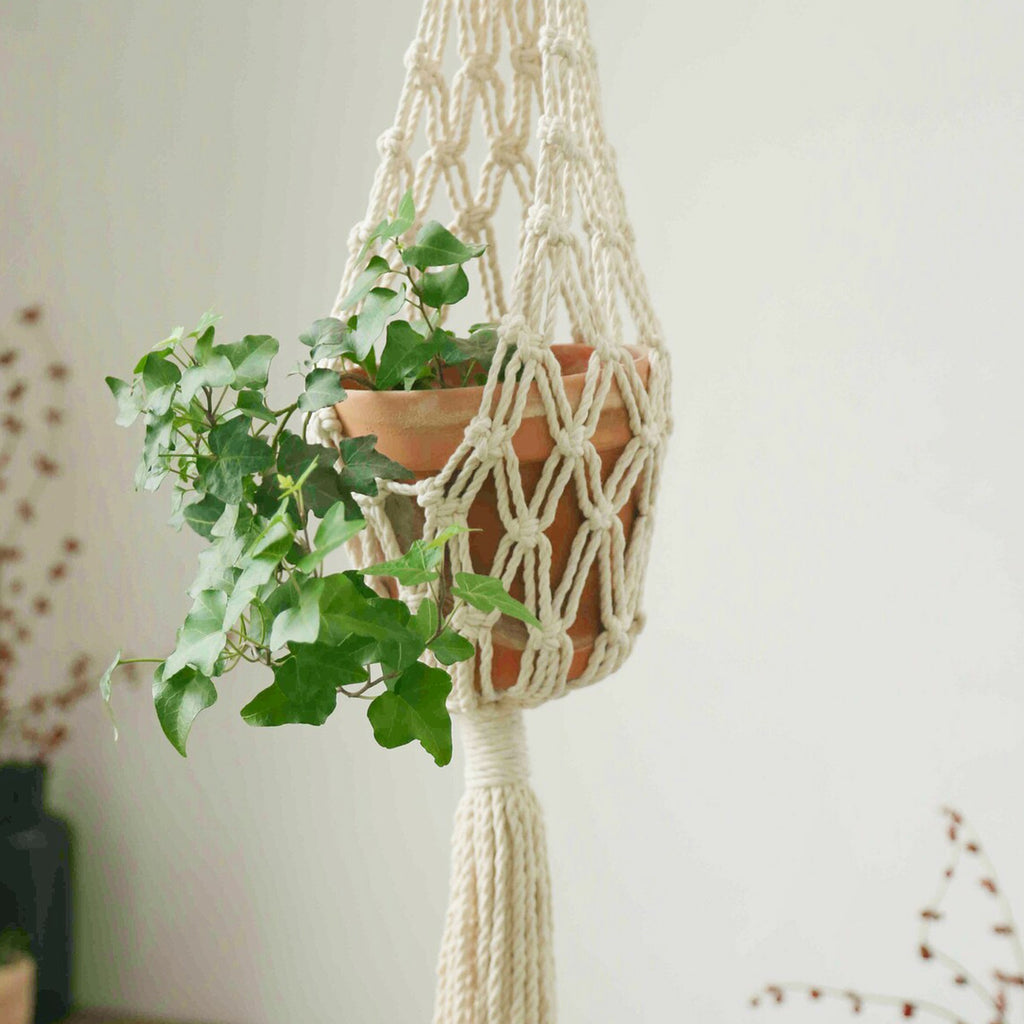 Close-up of the Canopy cotton rope knots